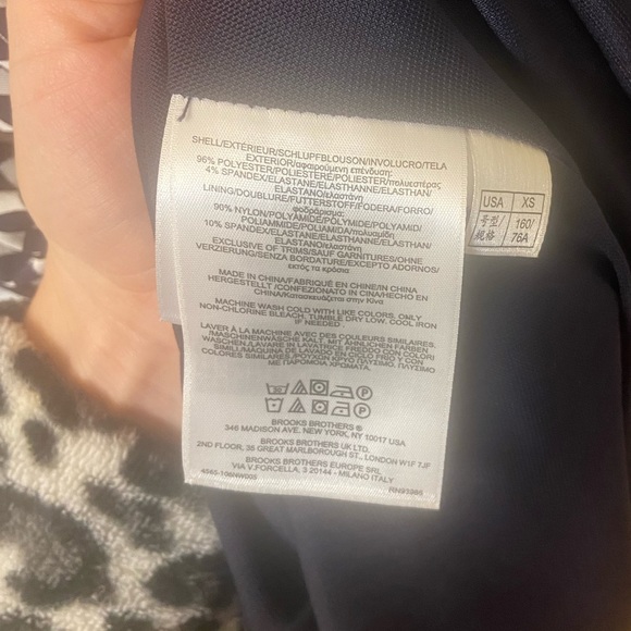 Used good condition Brooks Bros A line stretch dress, fits most sizes 2, 4, 6 - Picture 2 of 6